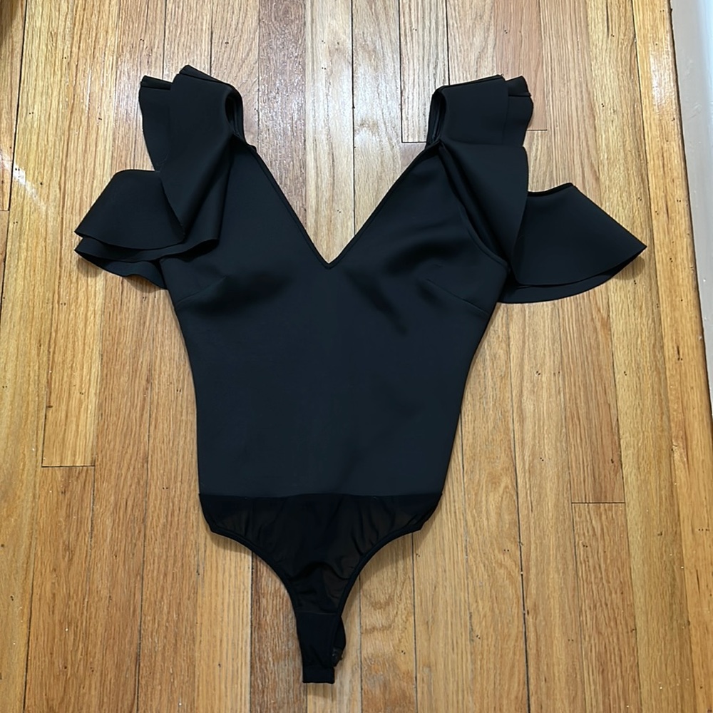 Guess By Marciano Black Alexa Cold Shoulder Bodysuit -Size S- Like New